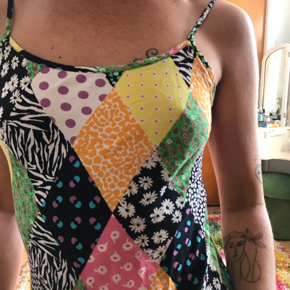 RIXO Patchwork Patterned Sleeveless Diamond Midi Shift Dress - Picture 6 of 10